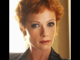 Lauren Holly